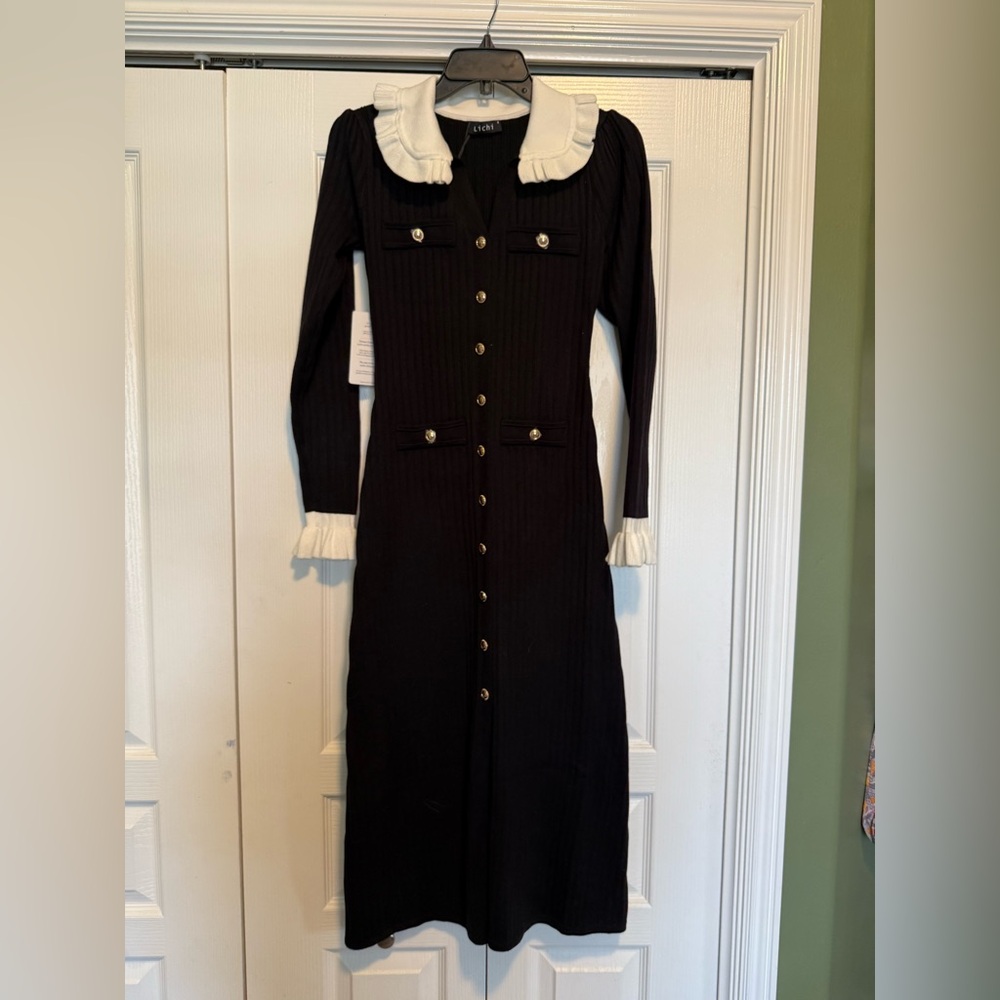 NWOT Elegant Black and White Button-Down Dress